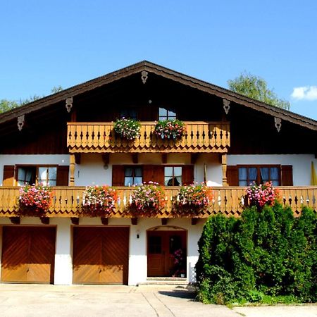 インツェルBeim Bretzner - Chiemgau Karteアパートメント エクステリア 写真