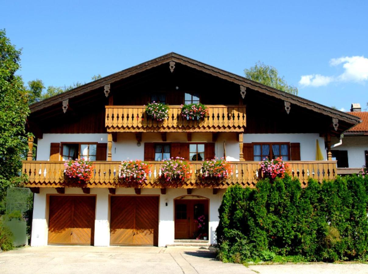 インツェルBeim Bretzner - Chiemgau Karteアパートメント エクステリア 写真